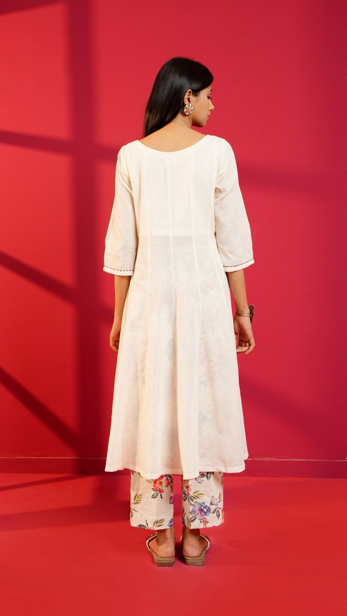 Off - White Hand - Embroidered Cotton Straight Kurta with Pant - Ritivesh By Ritika Aggarwal