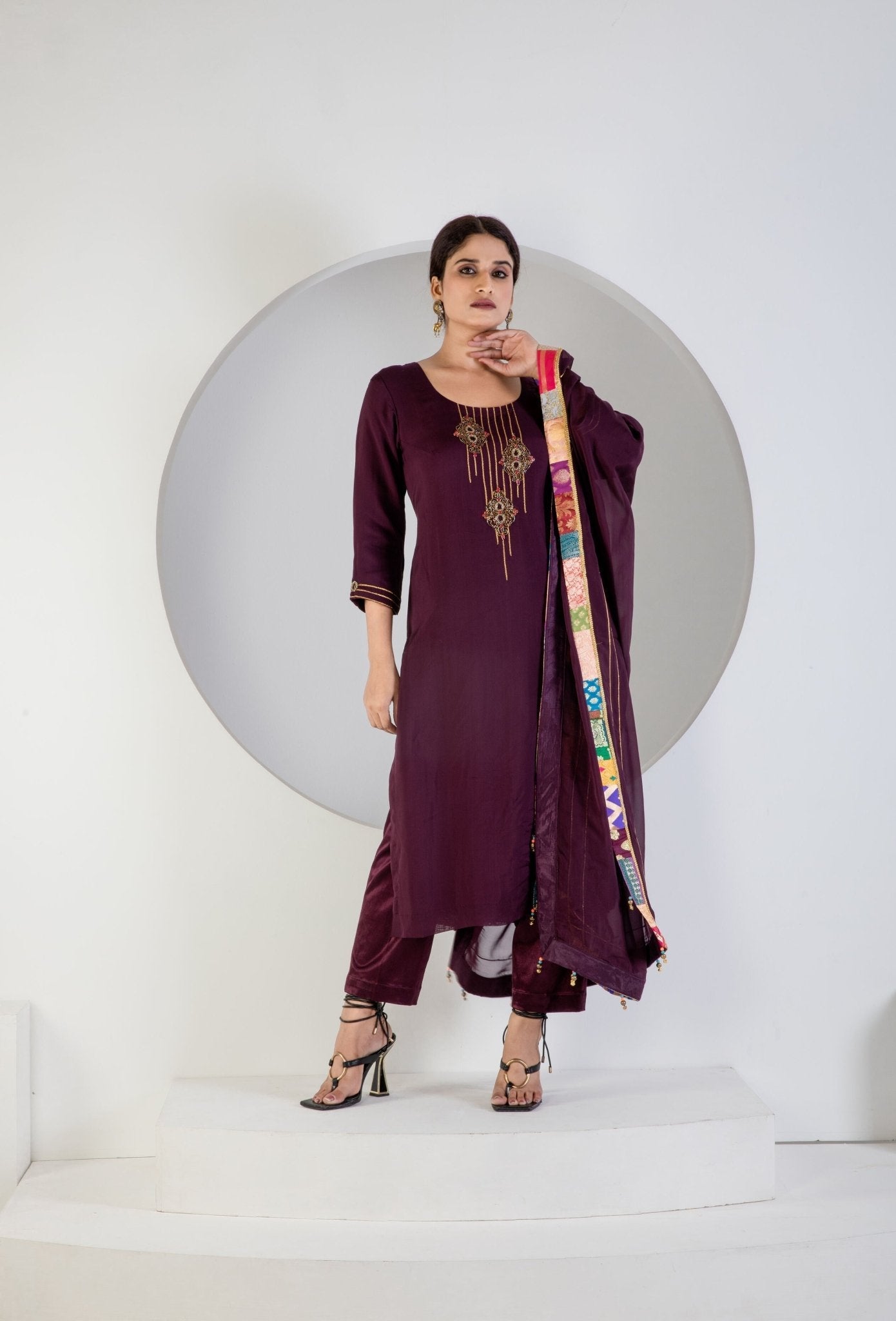 Wine Kurat Set With Hand Embroidered - Ritivesh By Ritika Aggarwal