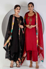 Black Kurat Set With Hand Embroidered
