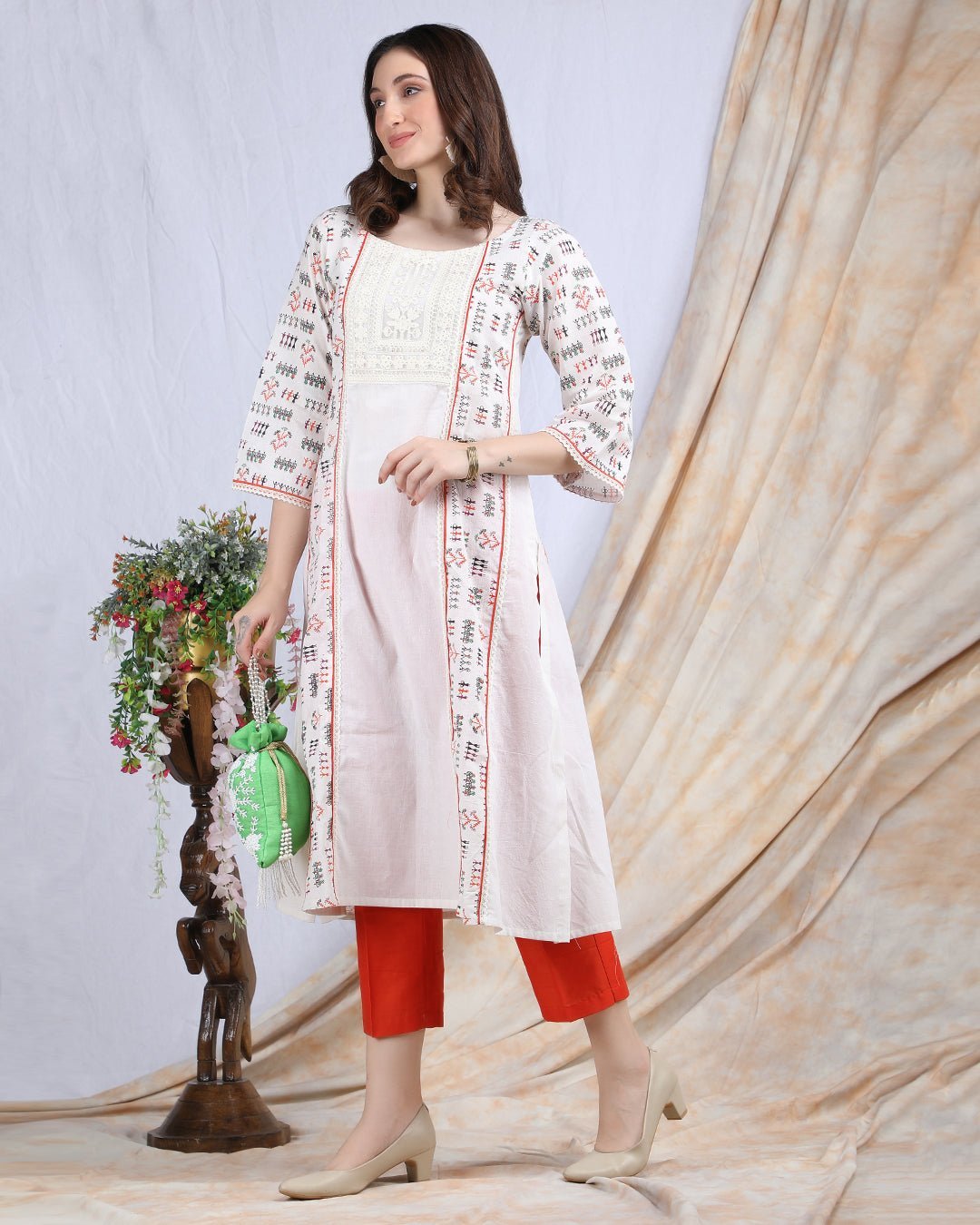 CHANDANI | Warli printed cotton paneled Kurta - Ritivesh By Ritika Aggarwal