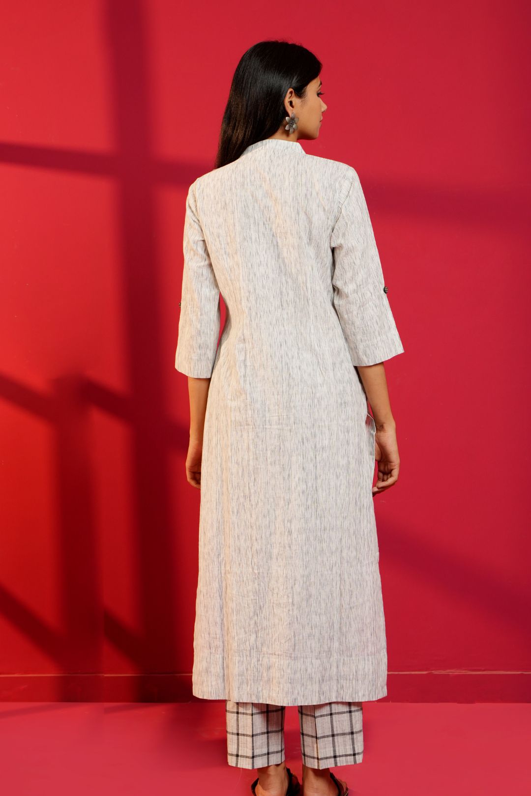 Grey Handloom Cotton Hand - Embroidered Straight Kurta & Pant - Ritivesh By Ritika Aggarwal