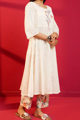 Off - White Hand - Embroidered Cotton Straight Kurta with Pant - Ritivesh By Ritika Aggarwal
