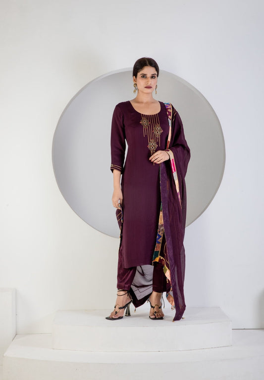 Wine Kurat Set With Hand Embroidered - Ritivesh By Ritika Aggarwal